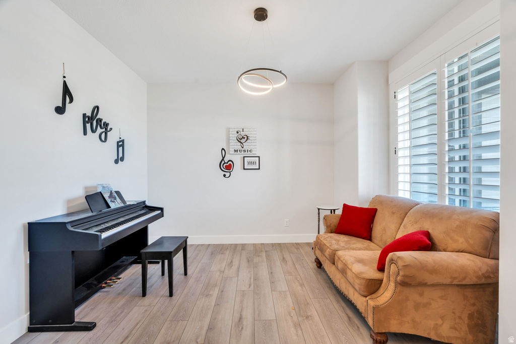 68 N 300 E Santaquin, UT 84655