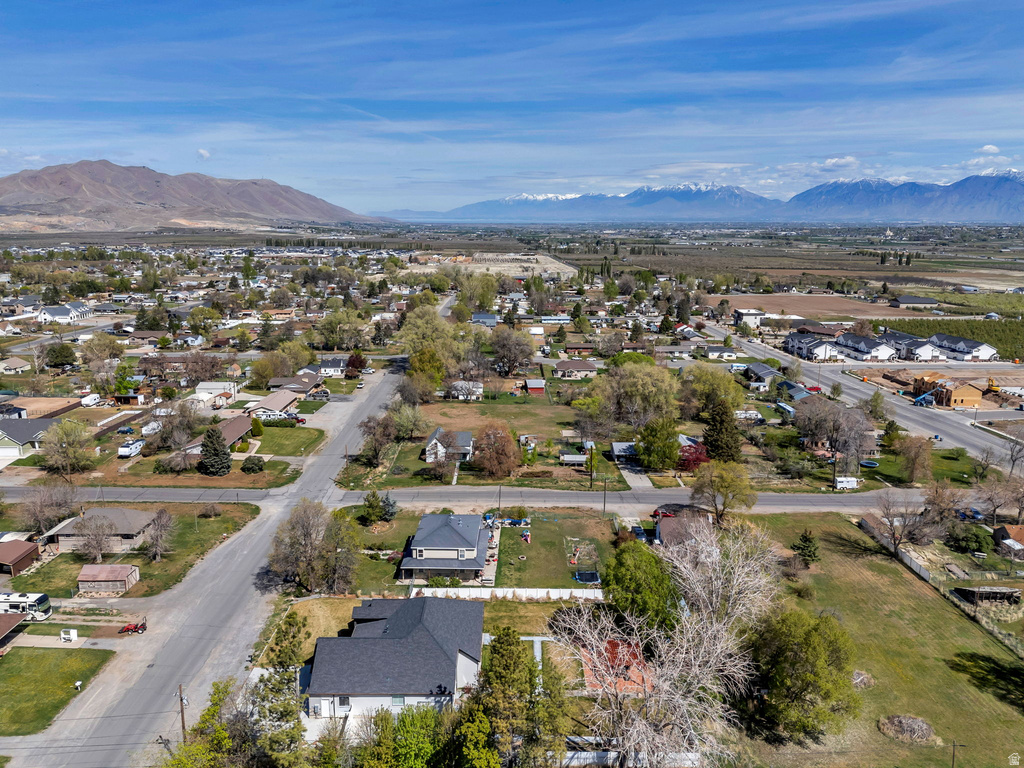 68 N 300 E Santaquin, UT 84655