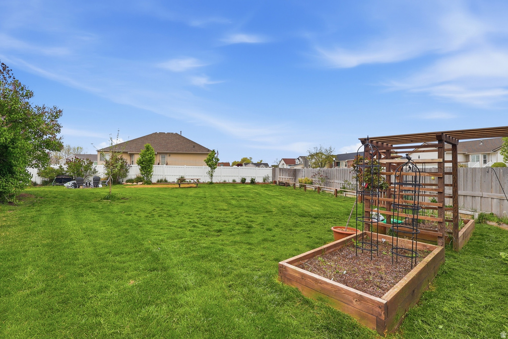 3805 W JUPITER HILLS DR Syracuse, UT 84075