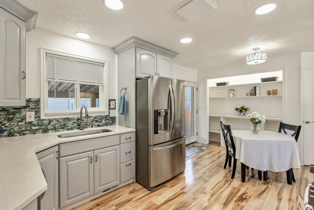 4870 S SOUTHRIDGE DR Taylorsville, UT 84129