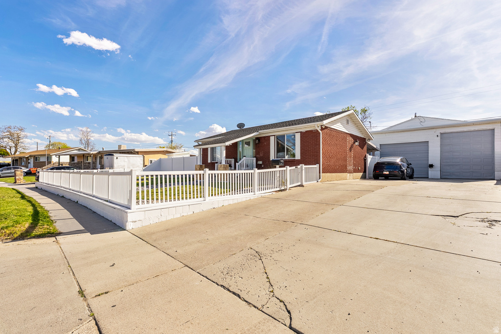 4870 S SOUTHRIDGE DR Taylorsville, UT 84129