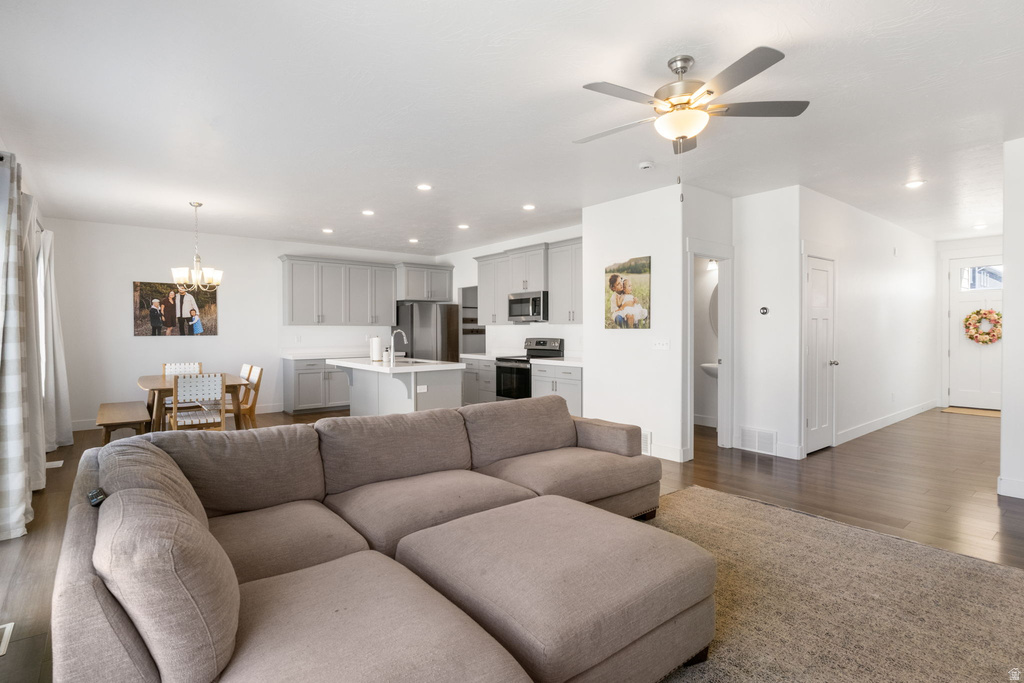 3685 N CUADE ST Eagle Mountain, UT 84005