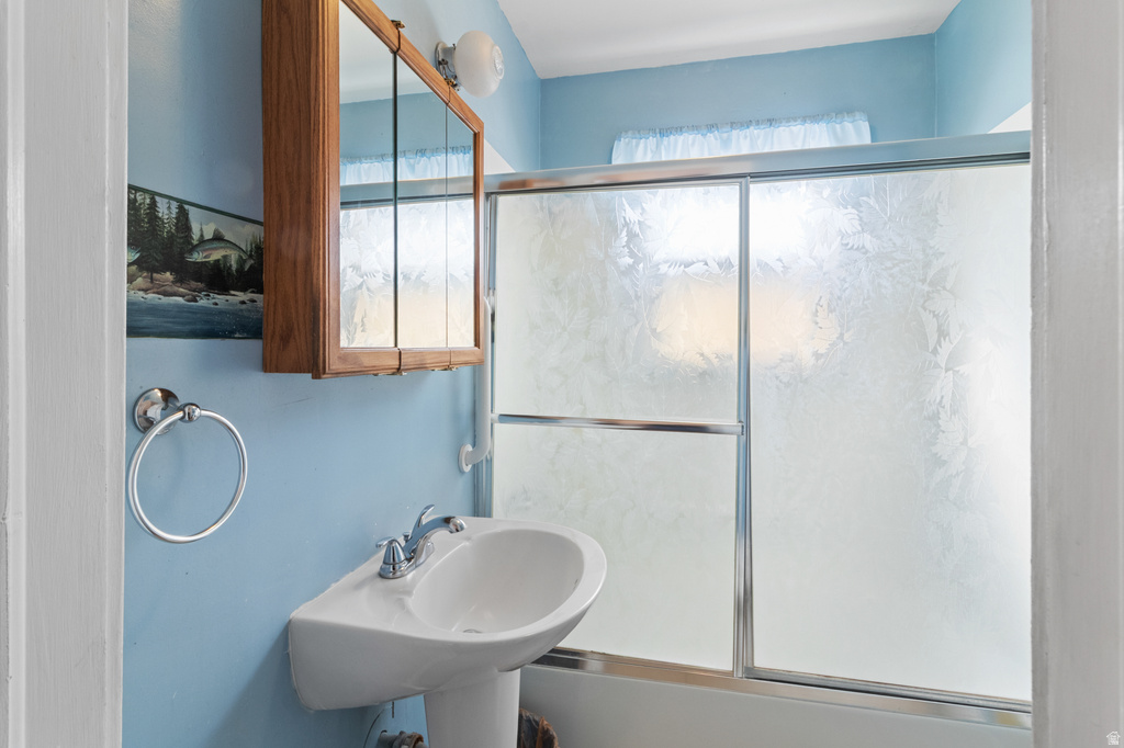 2857 S 8650 W Magna, UT 84044