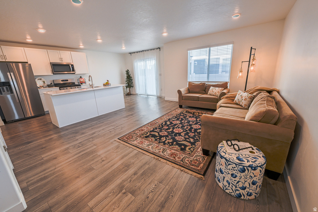 212 N OFFSHORE CT Saratoga Springs, UT 84045