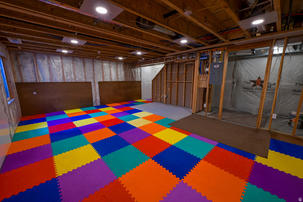 212 N OFFSHORE CT Saratoga Springs, UT 84045