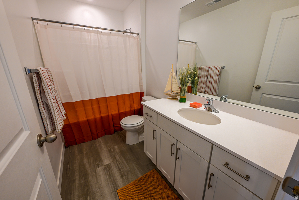 212 N OFFSHORE CT Saratoga Springs, UT 84045