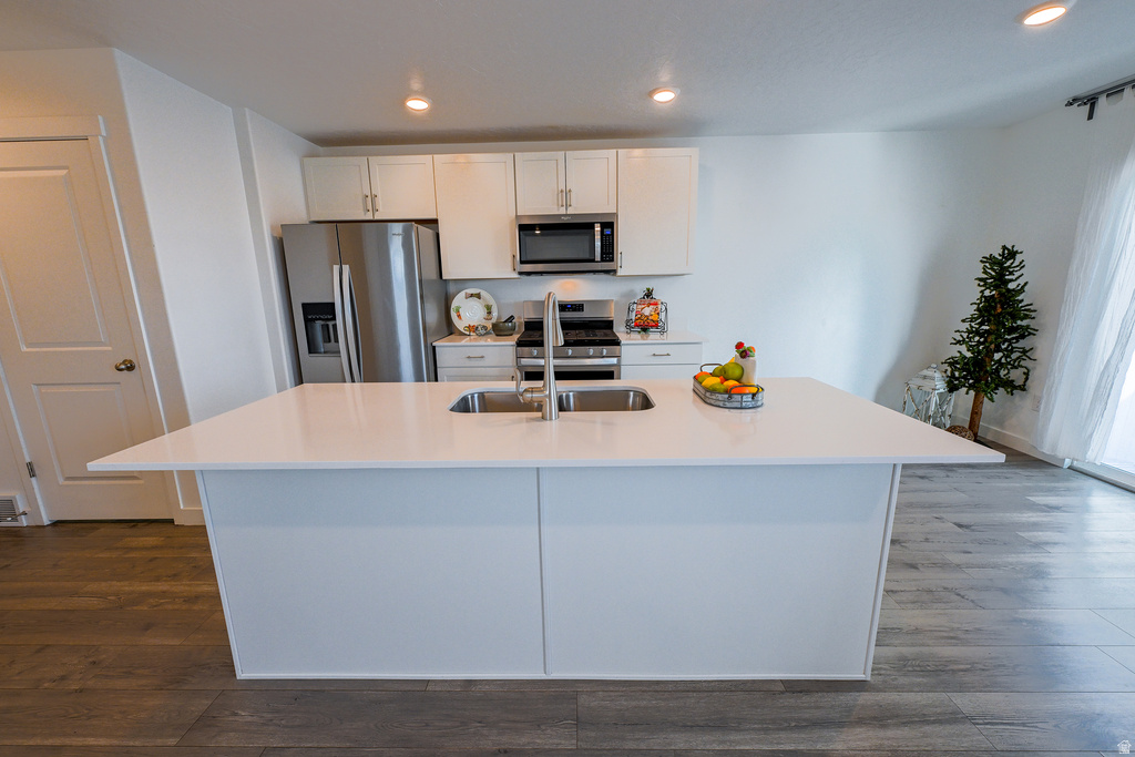 212 N OFFSHORE CT Saratoga Springs, UT 84045