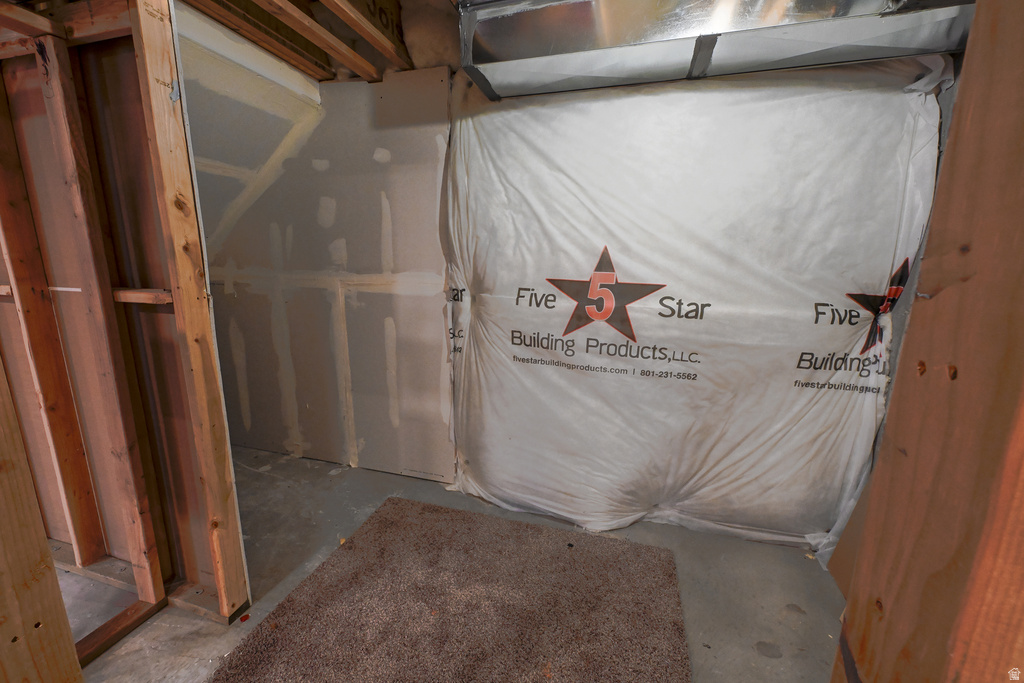 212 N OFFSHORE CT Saratoga Springs, UT 84045