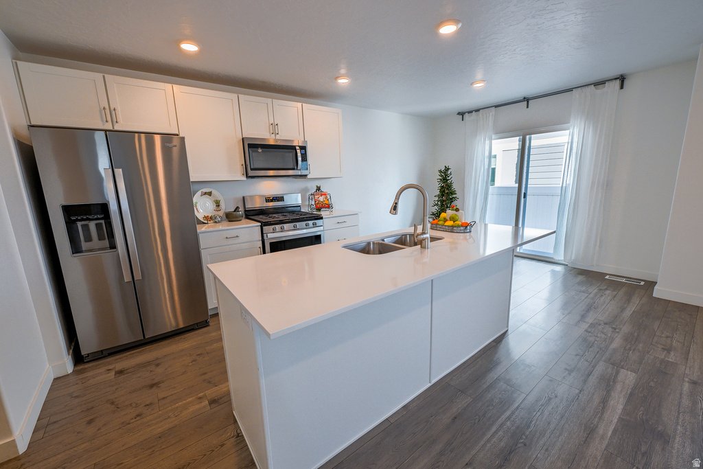 212 N OFFSHORE CT Saratoga Springs, UT 84045