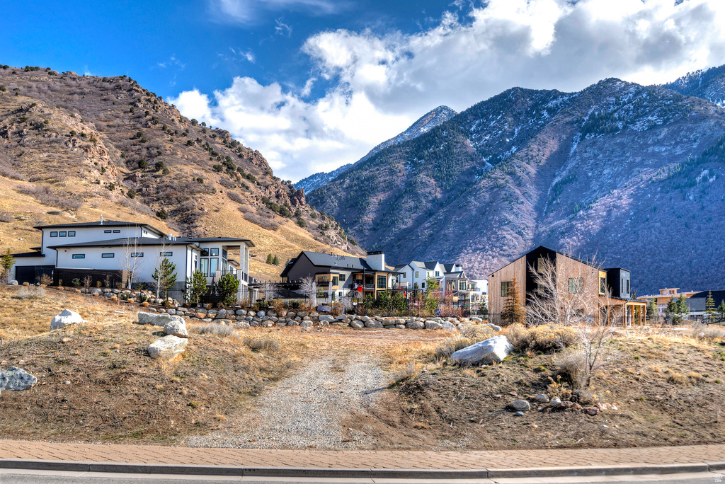 7054 S CITY VIEW DR Cottonwood Heights, UT 84121