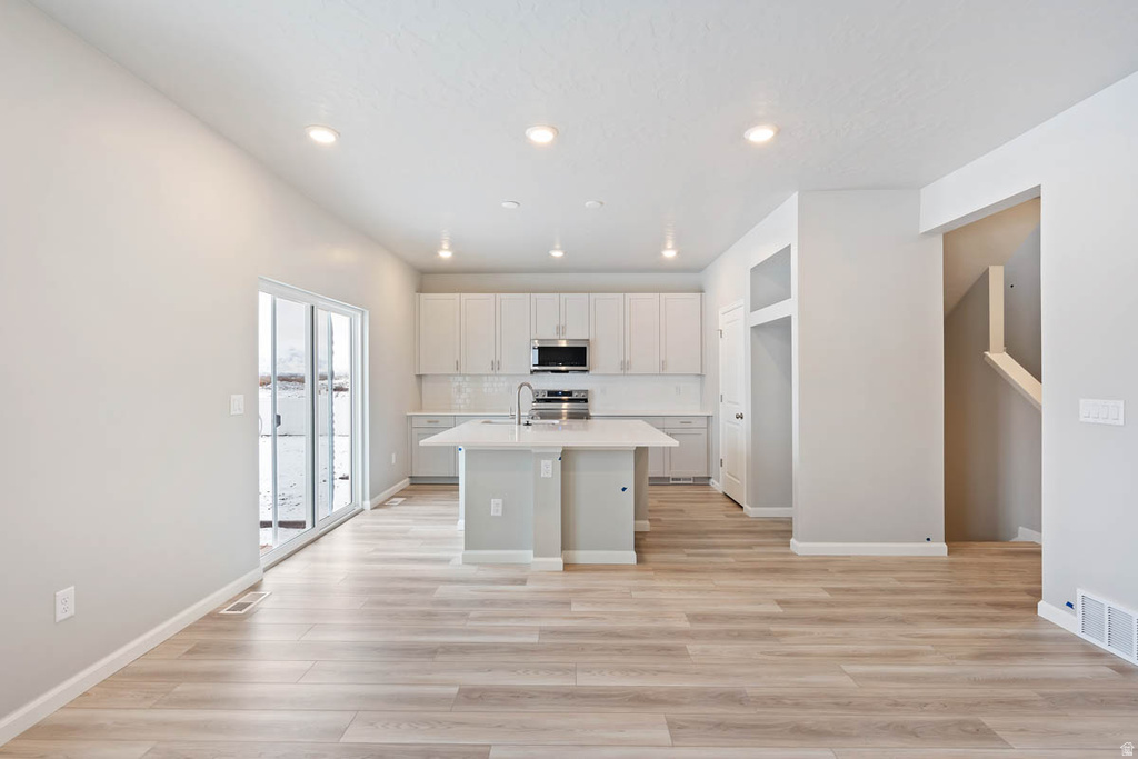 7047 N SANDSTONE WAY Eagle Mountain, UT 84005