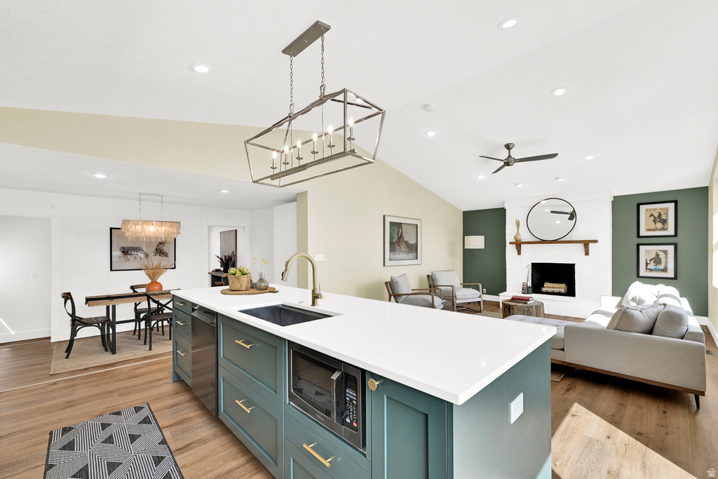 2102 E CRYSTAL AVE Salt Lake City, UT 84109