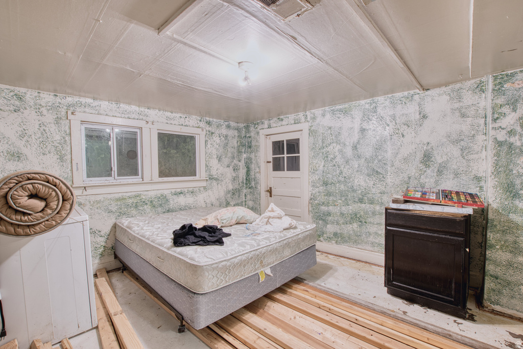 71 N COLEMAN ST Tooele, UT 84074