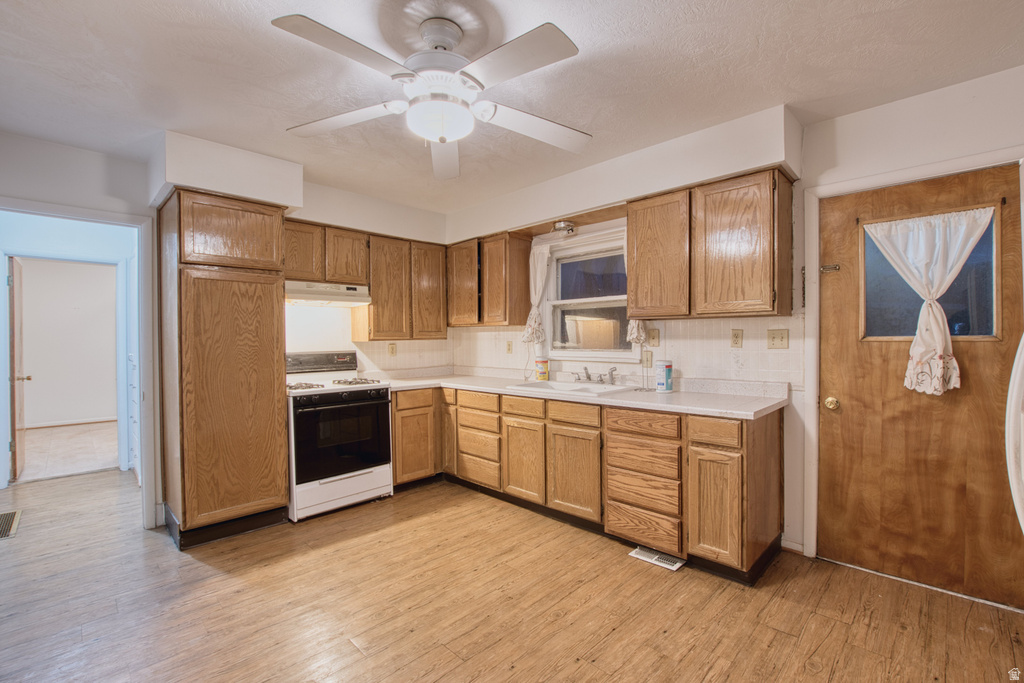 71 N COLEMAN ST Tooele, UT 84074