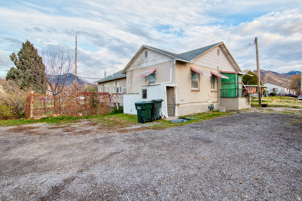 71 N COLEMAN ST Tooele, UT 84074