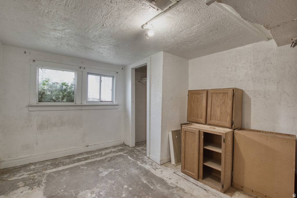 71 N COLEMAN ST Tooele, UT 84074