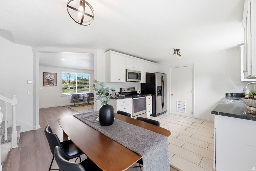 2146 E NEWCASTLE DR Sandy, UT 84093