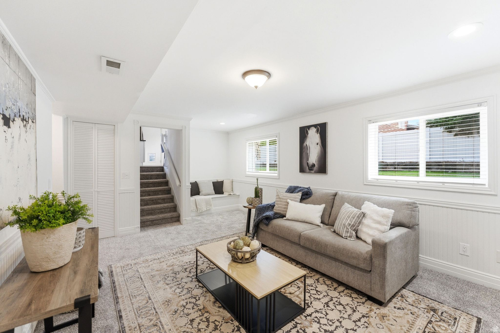 2146 E NEWCASTLE DR Sandy, UT 84093