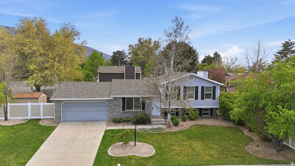 2146 E NEWCASTLE DR Sandy, UT 84093