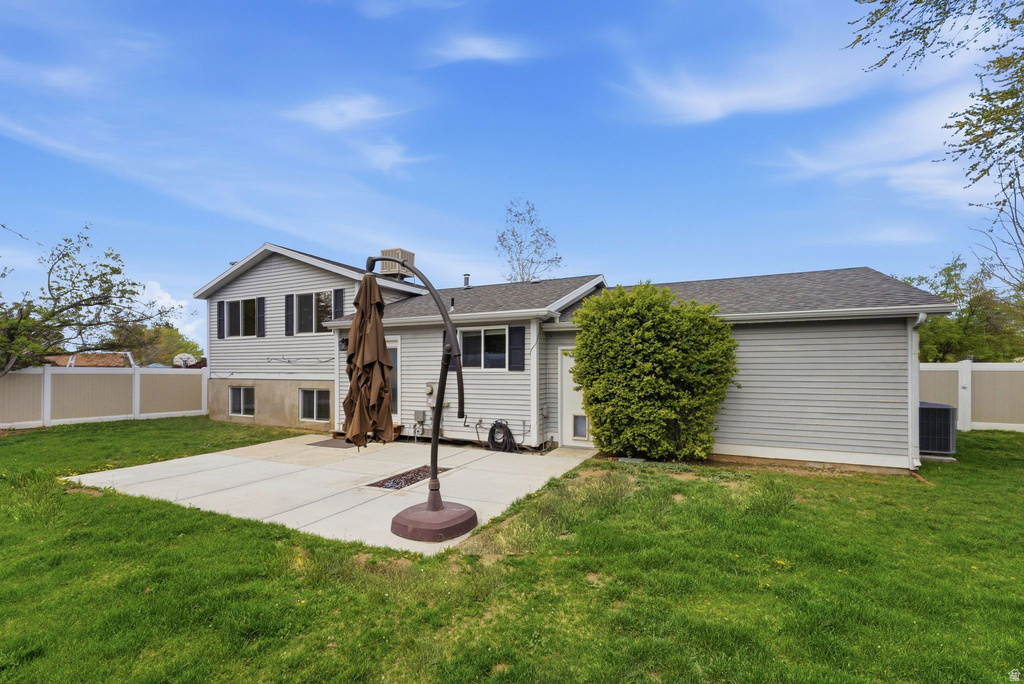 2146 E NEWCASTLE DR Sandy, UT 84093