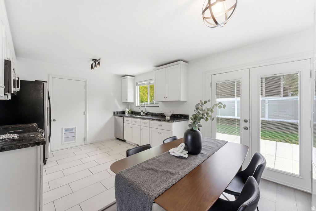 2146 E NEWCASTLE DR Sandy, UT 84093