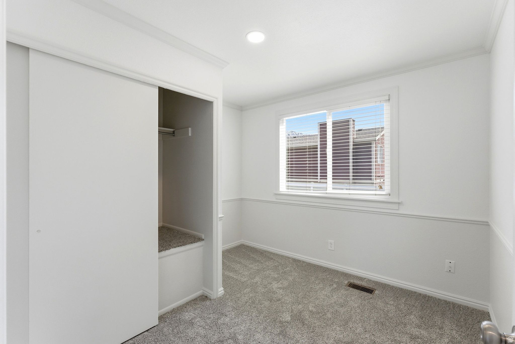 2146 E NEWCASTLE DR Sandy, UT 84093