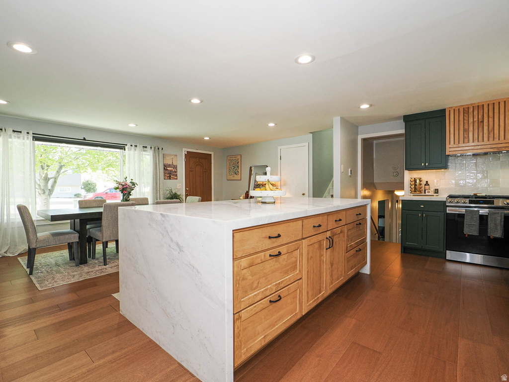 6871 S 1495 E Cottonwood Heights, UT 84121