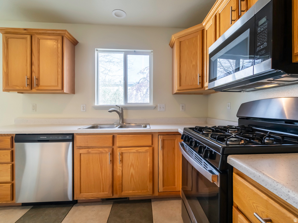 3166 W DAVENCOURT LOOP Lehi, UT 84048