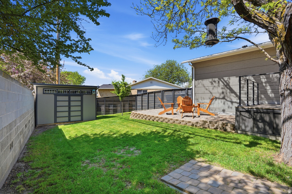 4056 S SOLAR CIR Holladay, UT 84124