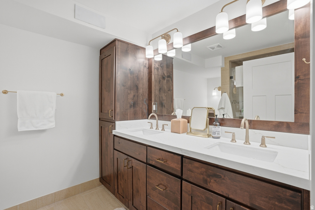 4056 S SOLAR CIR Holladay, UT 84124