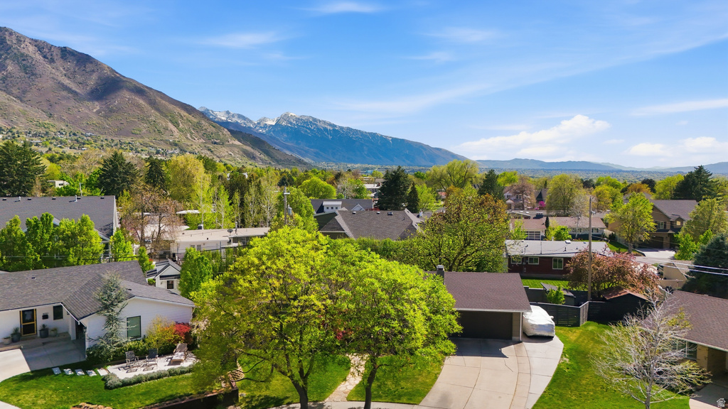 4056 S SOLAR CIR Holladay, UT 84124