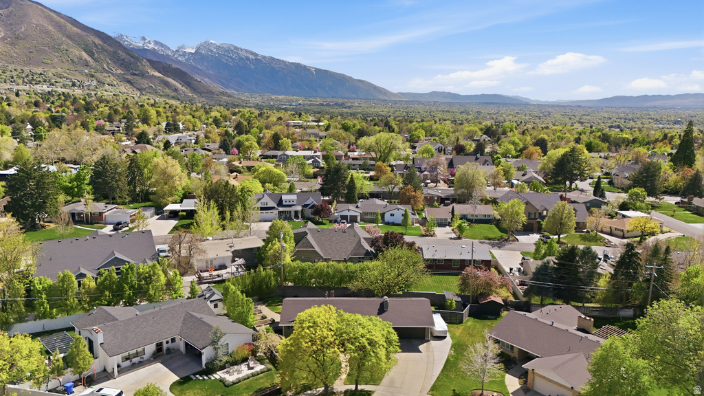 4056 S SOLAR CIR Holladay, UT 84124