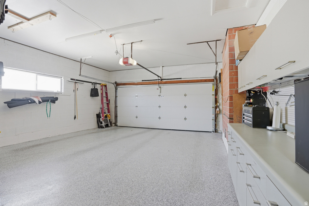 4056 S SOLAR CIR Holladay, UT 84124