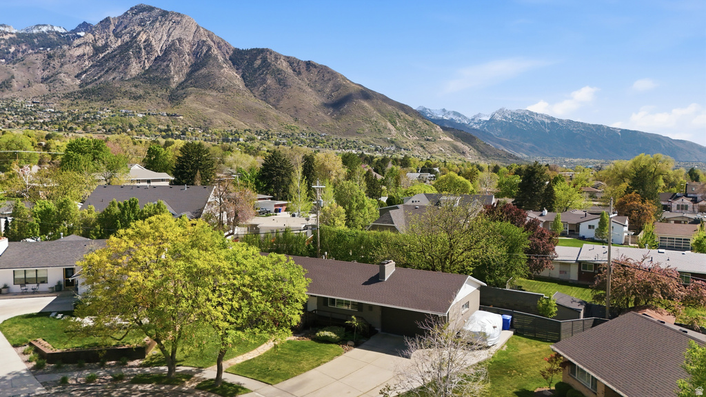 4056 S SOLAR CIR Holladay, UT 84124