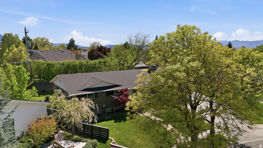 4056 S SOLAR CIR Holladay, UT 84124