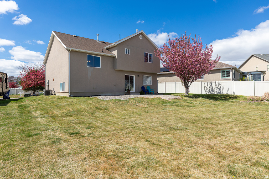 1934 N TRELLIS PL Saratoga Springs, UT 84045
