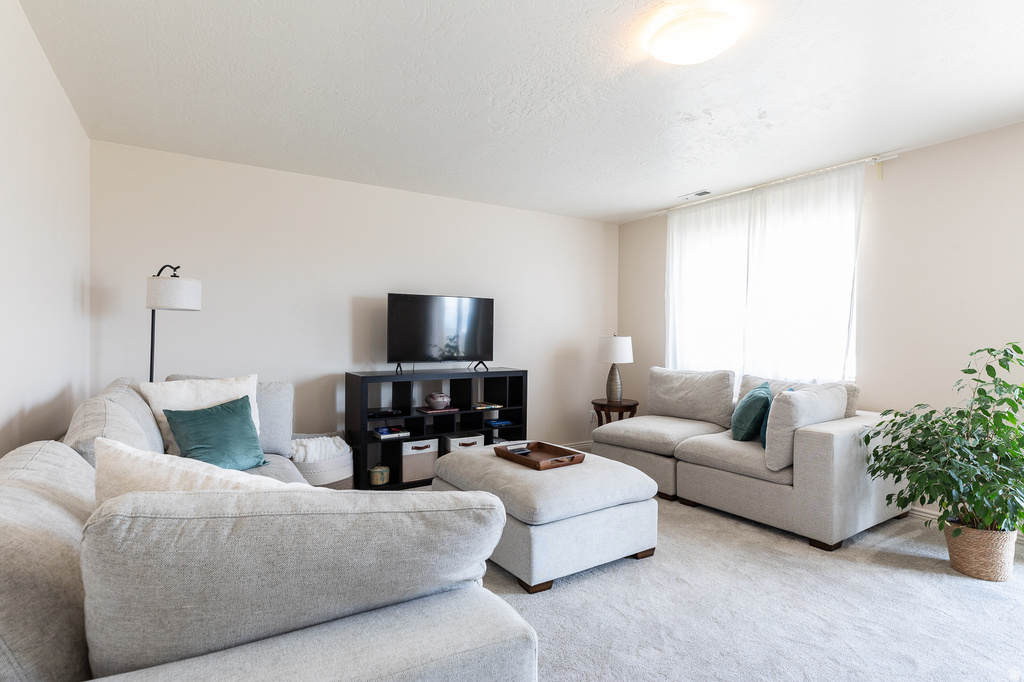 1934 N TRELLIS PL Saratoga Springs, UT 84045