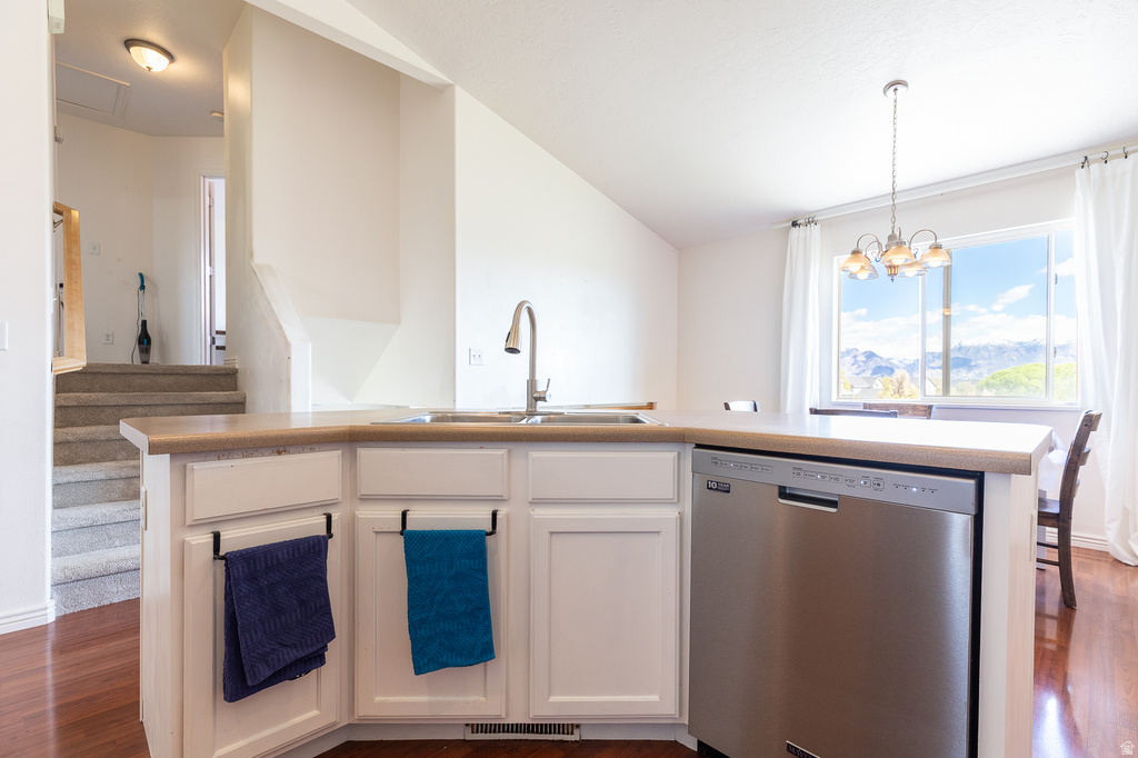 1934 N TRELLIS PL Saratoga Springs, UT 84045