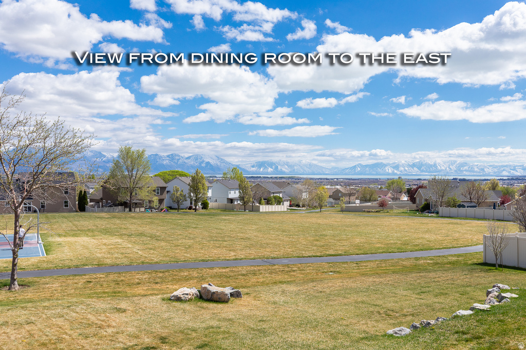 1934 N TRELLIS PL Saratoga Springs, UT 84045