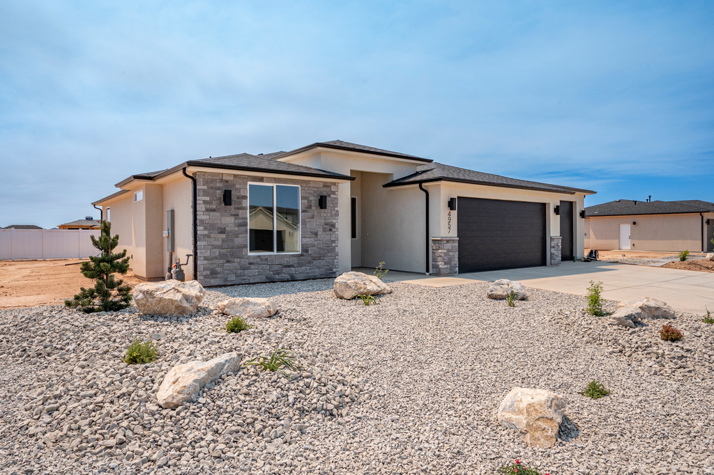 4957 N 970 E photo 2