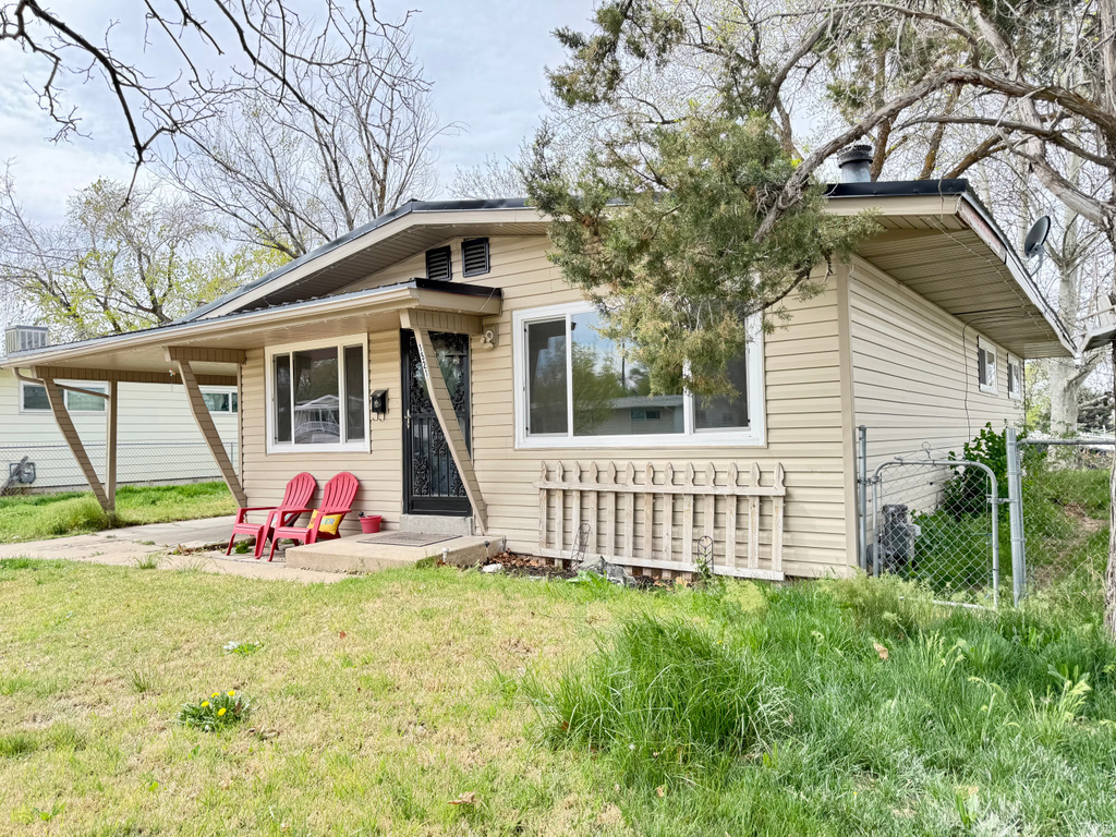 1521 N 300 W Sunset, UT 84015
