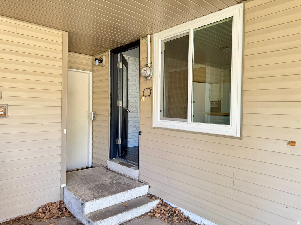 1521 N 300 W Sunset, UT 84015