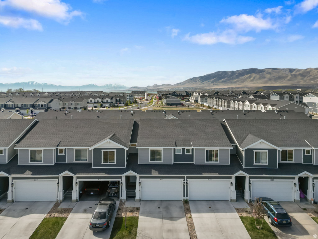 1033 E REEF DR Saratoga Springs, UT 84045