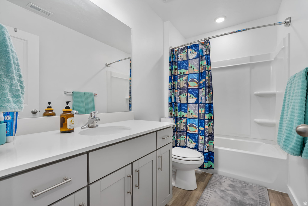 1033 E REEF DR Saratoga Springs, UT 84045