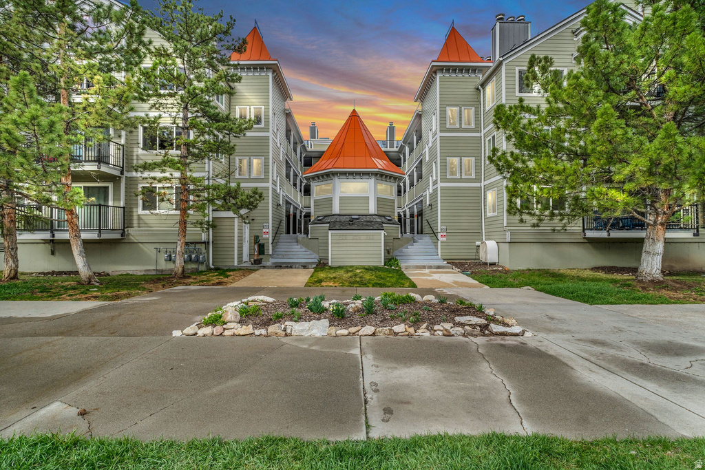 1885 PROSPECTOR AVE #B12 Park City, UT 84060