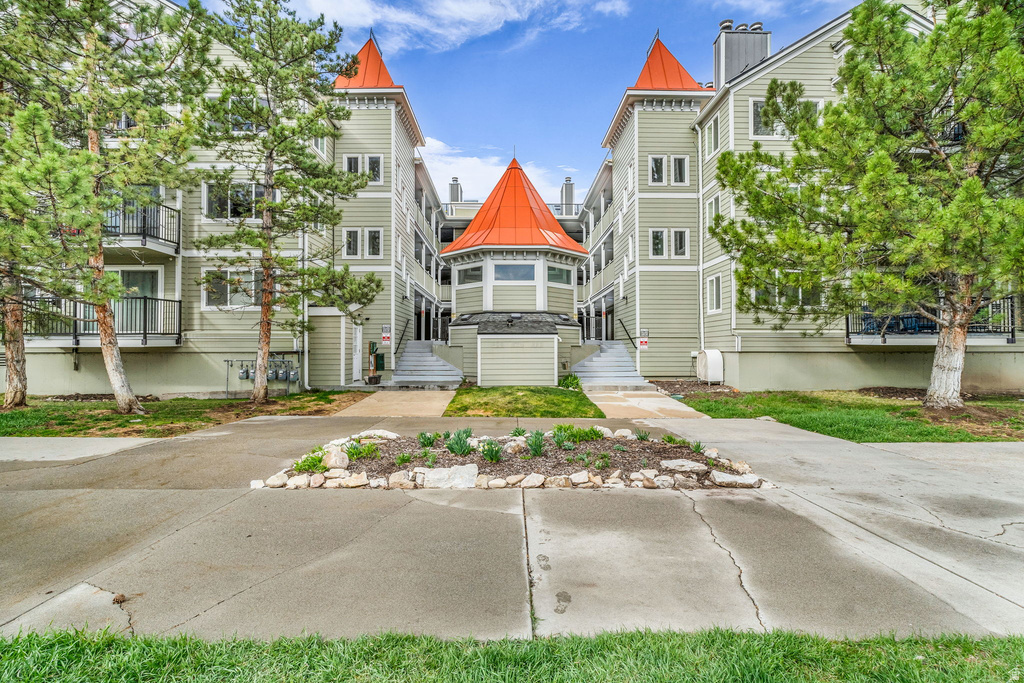 1885 PROSPECTOR AVE #B12 Park City, UT 84060