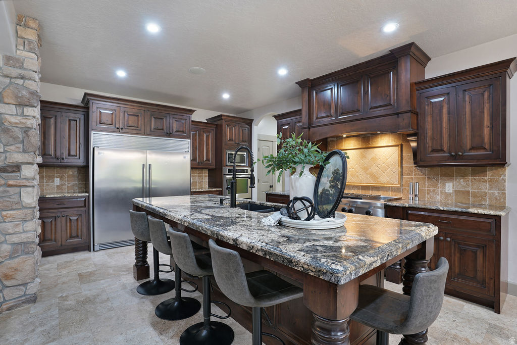 858 E 600 S Santaquin, UT 84655