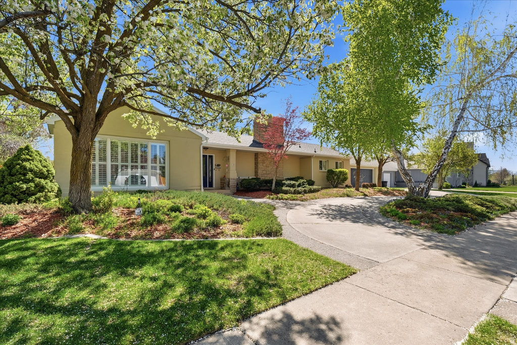 1616 E SUNSET DR Logan, UT 84321