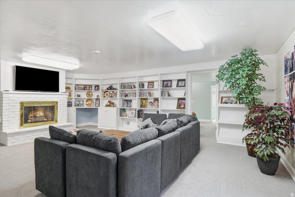 1616 E SUNSET DR Logan, UT 84321