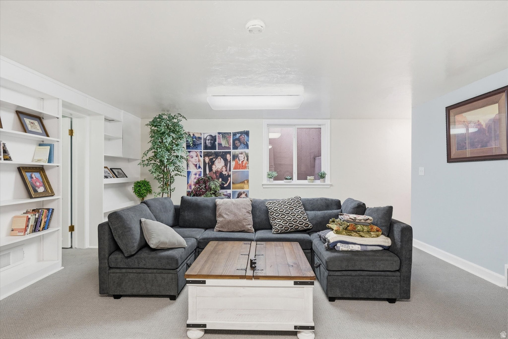 1616 E SUNSET DR Logan, UT 84321